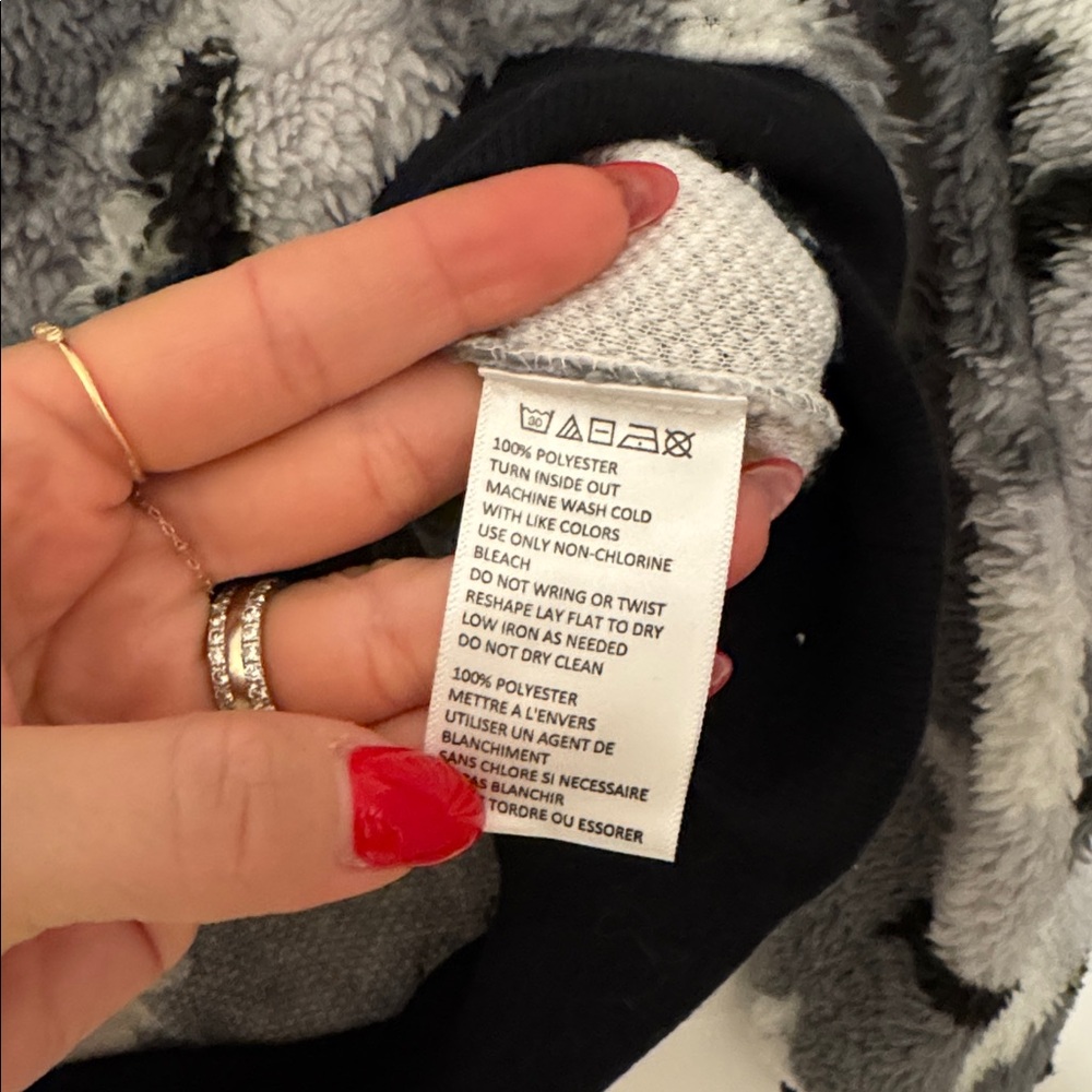 UO Camo Fluffy Soft Blanket Feel Polar Hoodie Sweatshirt - Picture 8 of 9